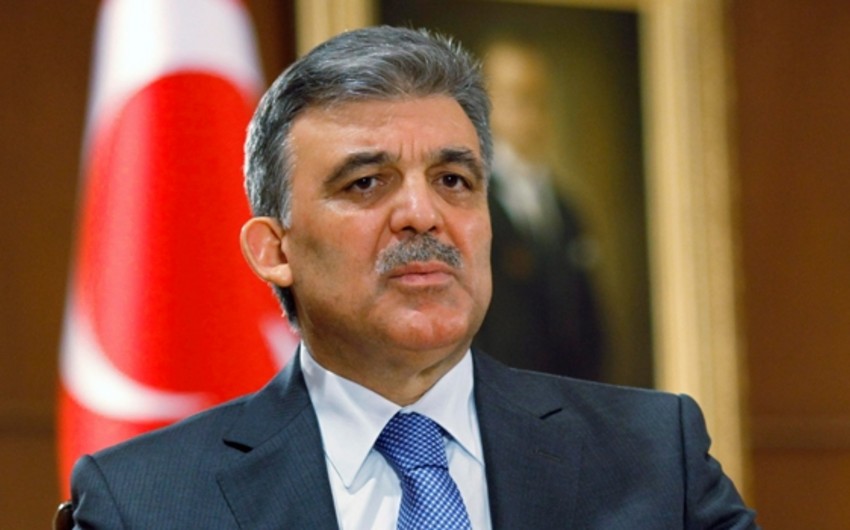 Абдулла Гюль призвал турков сплотиться перед лицом террора