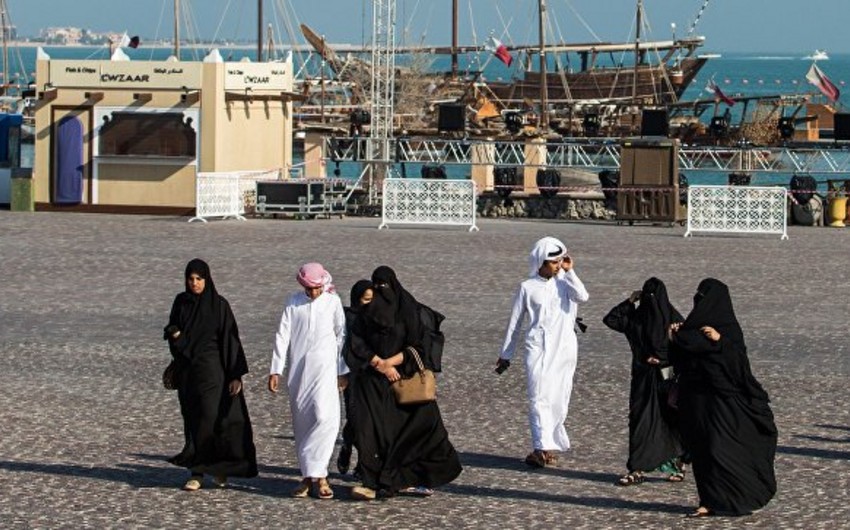 СМИ: Жители Катара скупают продукты питания и воду в ожидании дефицита
