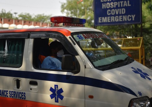 Hindistanda atışma olub, iki polis ölüb