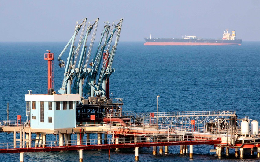 Liviya limanlarla neft ixracını bərpa edir