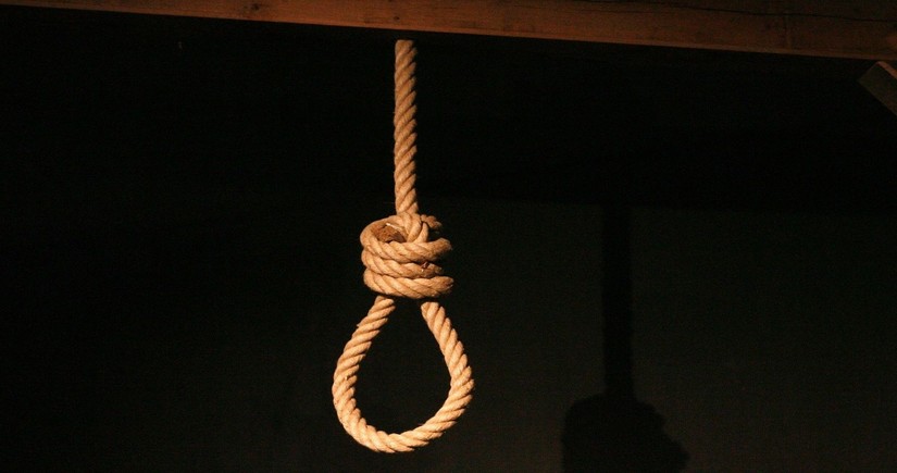 В Огузе 72-летняя женщина покончила жизнь самоубийством