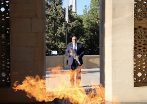 Посольство США в Азербайджане чтит память шехидов Отечественной войны