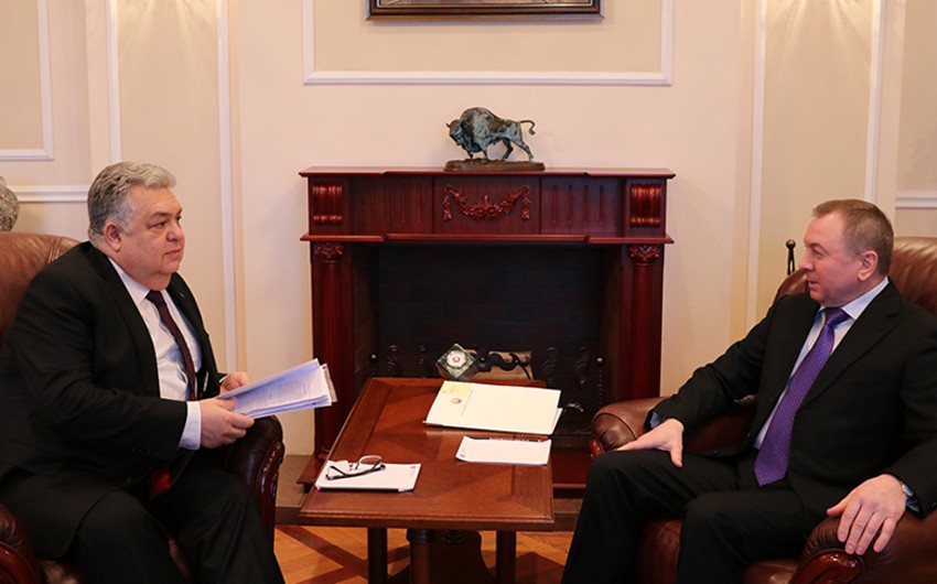 Глава МИД Беларуси и посол Азербайджана обсудили развитие двусторонних связей