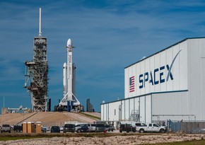 SpaceX на мощнейшей в мире ракете запустила секретный спутник