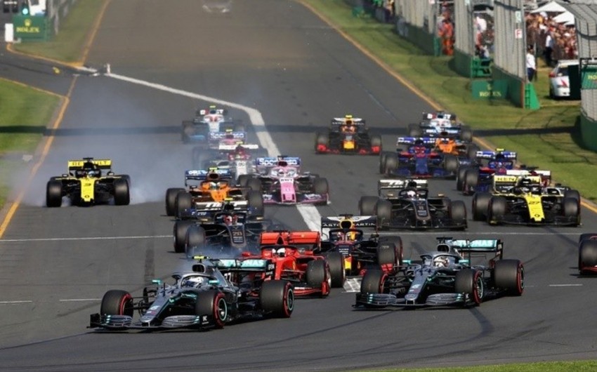 Гонщик Мерседеса Боттас выиграл Гран-при Австралии