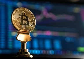 Bitcoin price drops by 10%