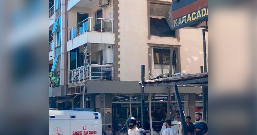В Измире произошел взрыв в магазине кондитерских изделий, есть погибшие и пострадавшие