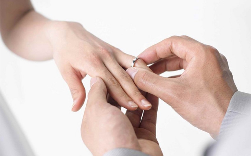 Azerbaijan launches rules of compulsory medical examination of persons getting married
