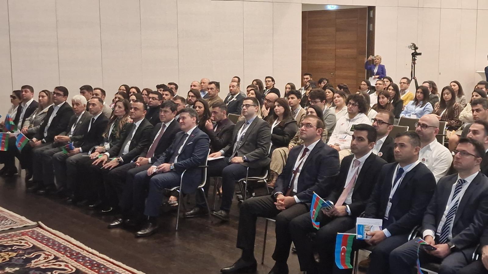 Форум азербайджана. Молодые врачи Азербайджана конференция.