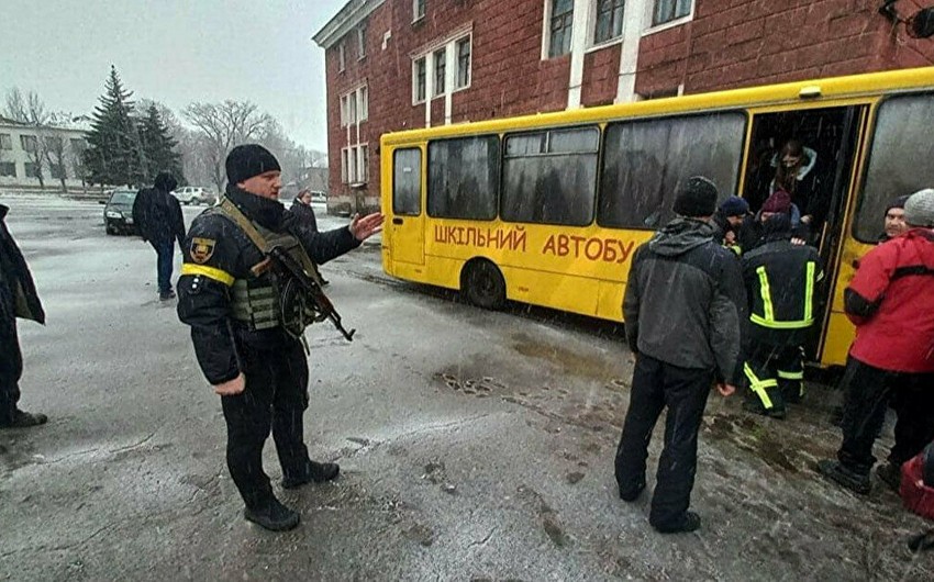 Офис Зеленского: Из Изюма эвакуировали около 2000 человек