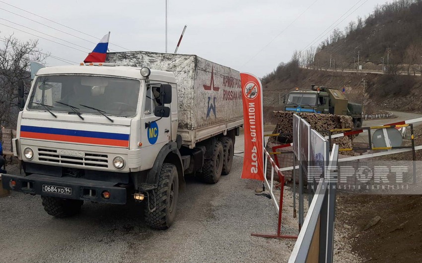 По дороге Ханкенди-Лачын беспрепятственно проехали 89 автомобилей российских миротворцев