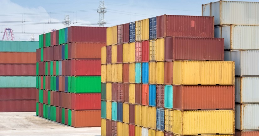 Азербайджан возобновил экспорт контейнеров в 3 страны