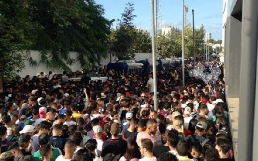 В давке на рэп-концерте в столице Алжира погибли пять человек - ВИДЕО