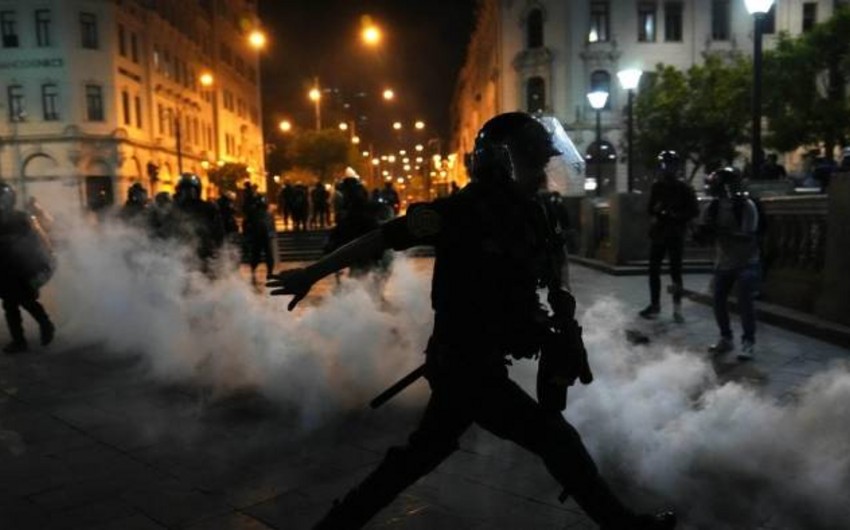 Peru: Clashes between police and protesters kill 3 