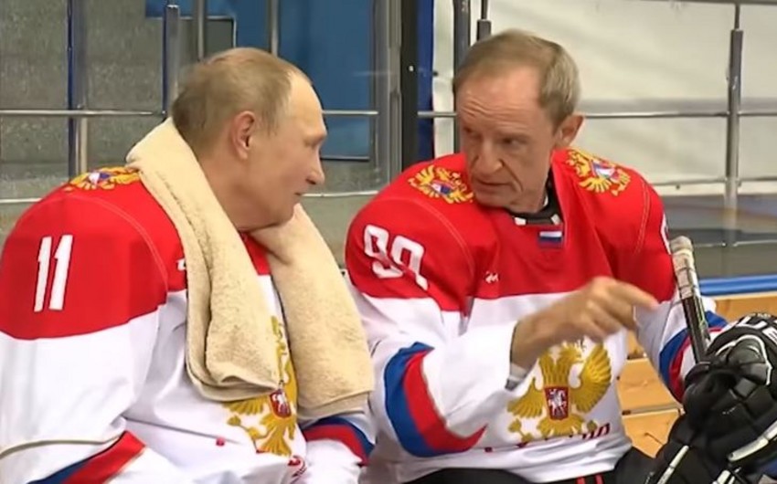 Путин провел хоккейную тренировку в Сочи - ВИДЕО
