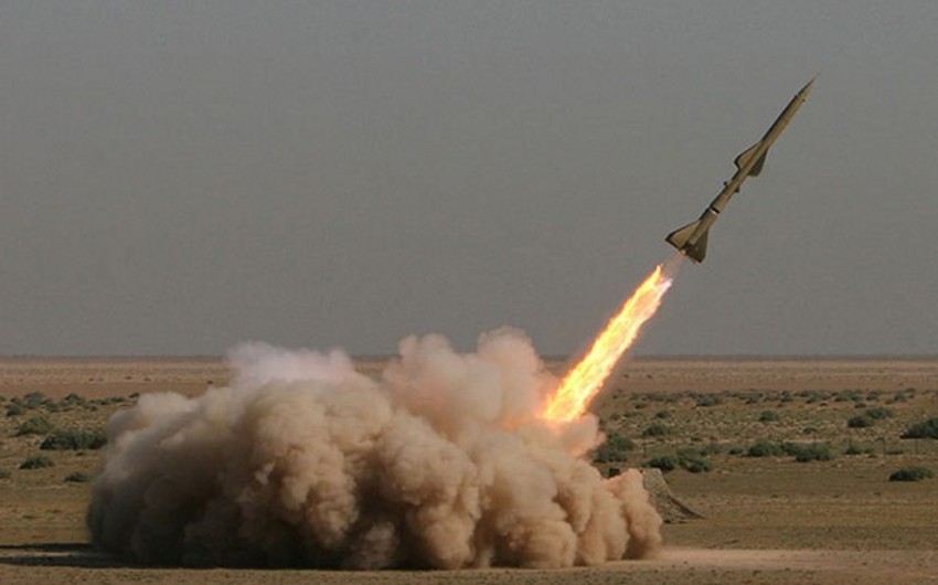Iran test fires new missile