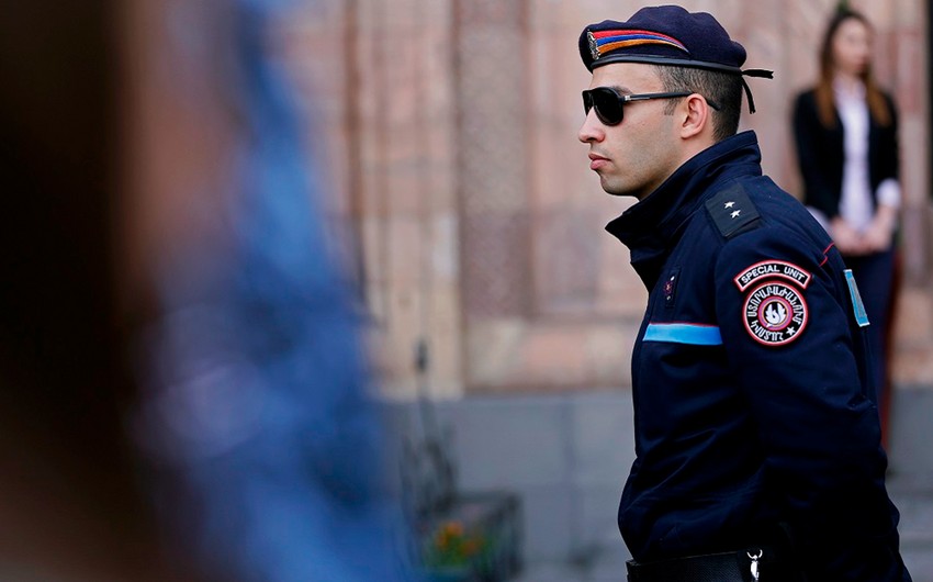 В центре Еревана начался многотысячный митинг оппозиционного движения