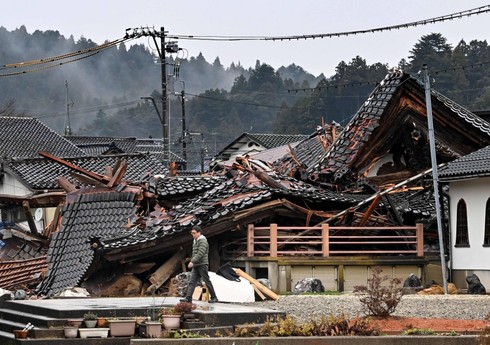 Число пострадавших при землетрясениях в Японии превысило 460 человек