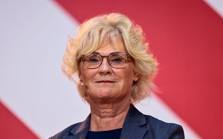 Christine Lambrecht becomes German defense minister