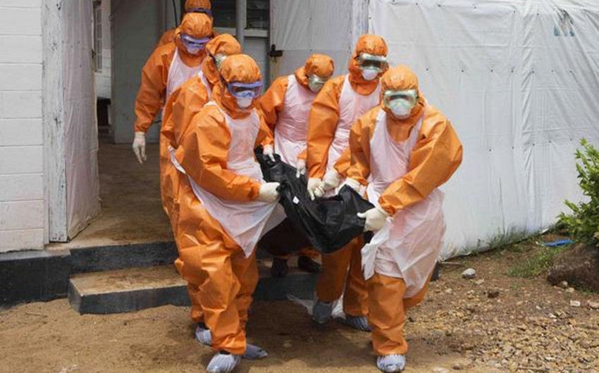​Ebolaya yoluxanların sayı 6 min 600 nəfəri ötüb