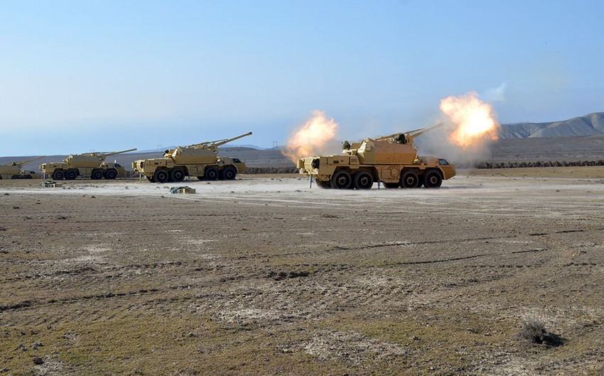 Ракетные и артиллерийские соединения армии Азербайджана провели учения с боевой стрельбой - ВИДЕО