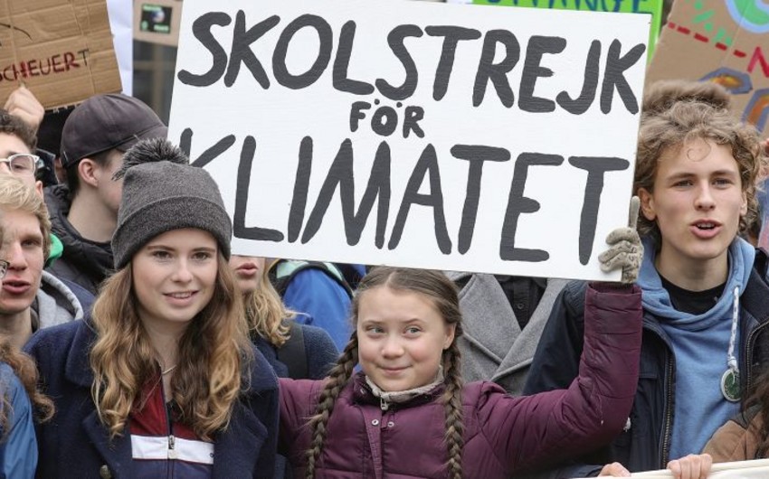 В Стокгольме на климатическую демонстрацию вышли около 40 тысяч человек