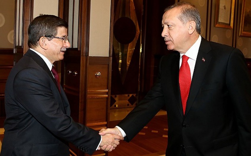 Provisional  government to be established in Turkey under leadership of Ahmet Davutoglu