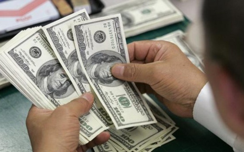 Центробанк Венесуэлы поднял курс доллара в 24 раза после начала деноминации