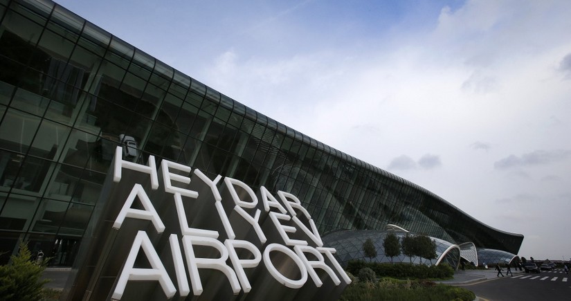 Baku airport appeals to passengers