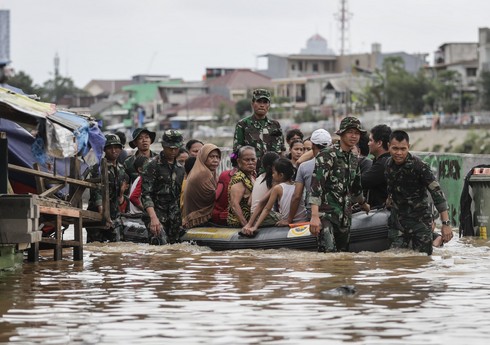 Наводнение в Индонезии: погибли 55 человек