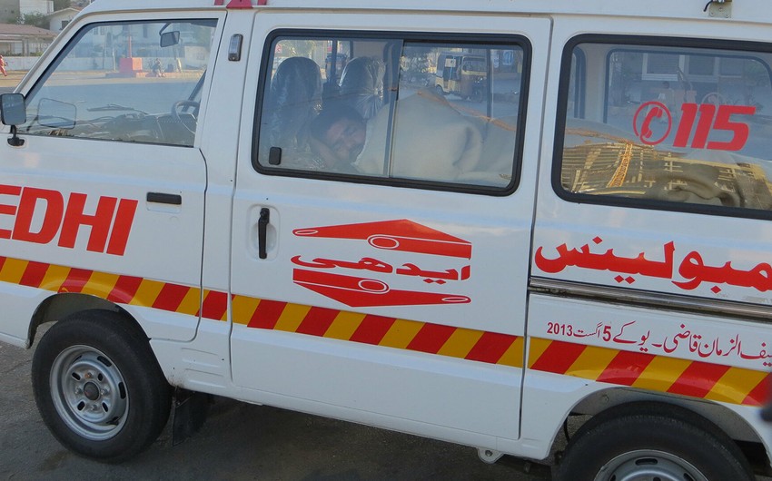 В Пакистане автобус столкнулся с грузовиком, 27 человек погибли