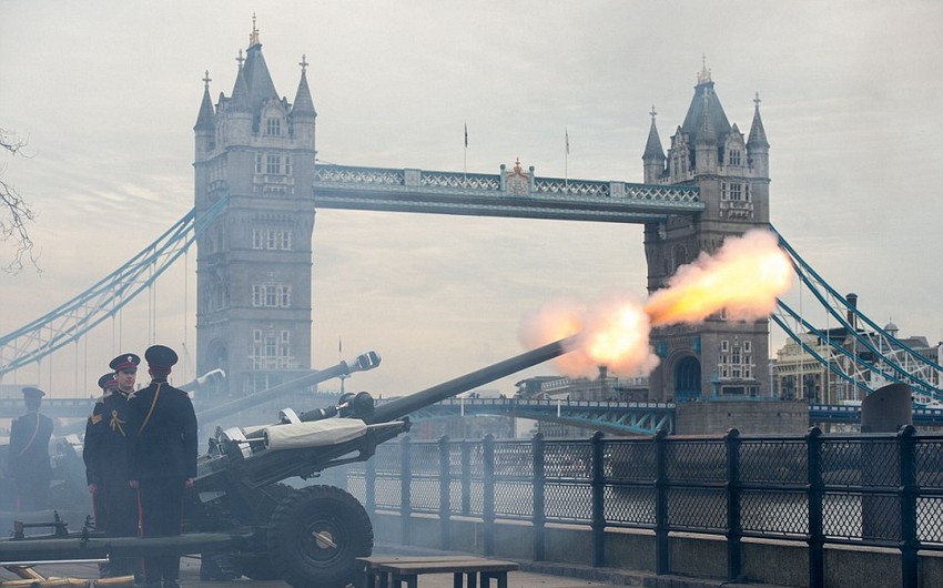 Volleys of gun salutes in London over platinum anniversary of Elizabeth II