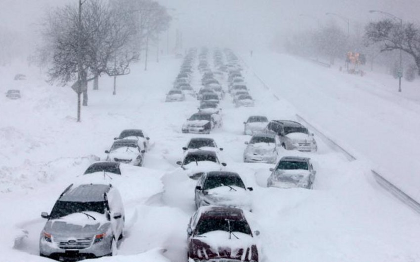 Moldovan capital declares regime of emergency for heavy snowfall, one dead