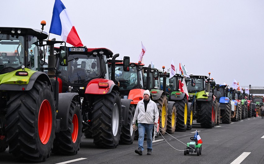Агровыставка в Париже открылась на фоне протестов фермеров и не сулит ничего хорошего