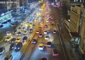 Bakının bir sıra yollarında tıxac yaranıb