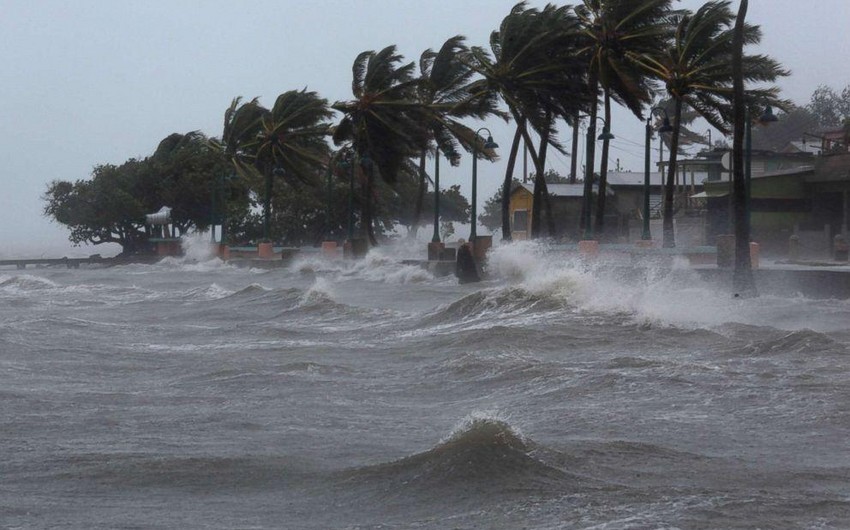 Franklin strengthens to a Category 4 hurricane 