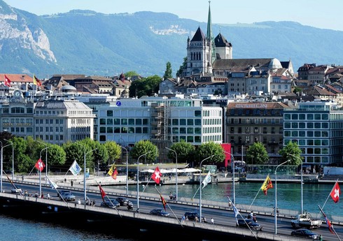 Швейцария приостановит соглашение с Россией об упрощенной выдаче виз