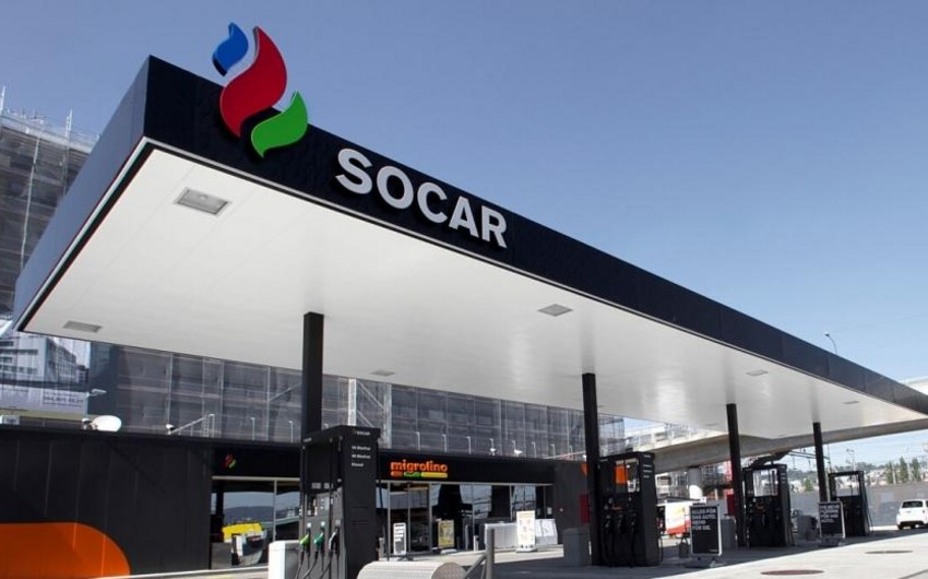 SOCAR Dneprdə raketlə vurulan yaşayış binasında xilasetmə işləri aparanlara pulsuz xidmət göstərir