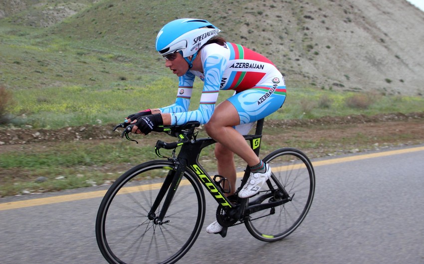 Azerbaijani cyclist wins a license to Rio 2016