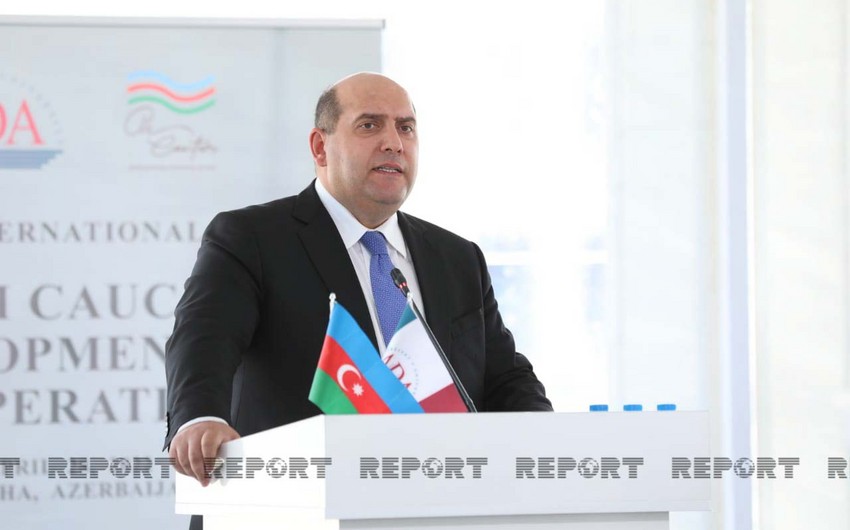 Emin Huseynov: Armenia still has chance to get on train of regional integration