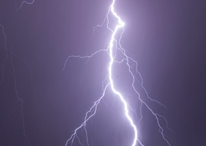 Seven kids hospitalized after lightning hits during hike in US