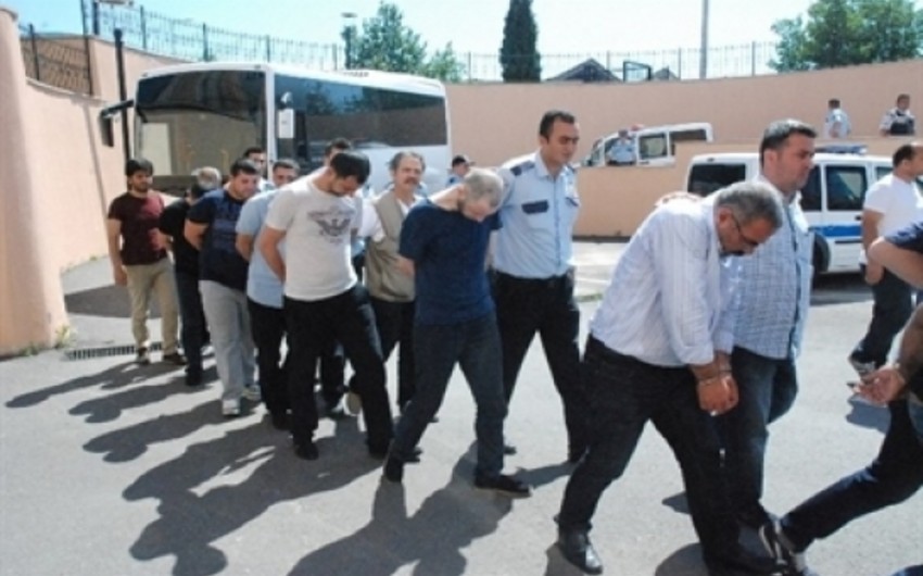 ​Türkiyədə qanunsuz dinləmələrlə bağlı daha 17 polis saxlanılıb