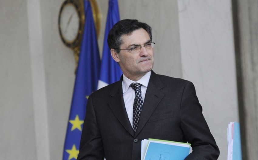 Экс-министр Франции умер от коронавируса