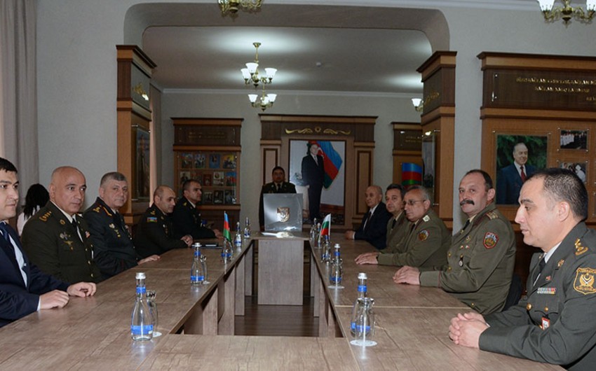 Подписан документ по сотрудничеству между военными академиями Азербайджана и Болгарии