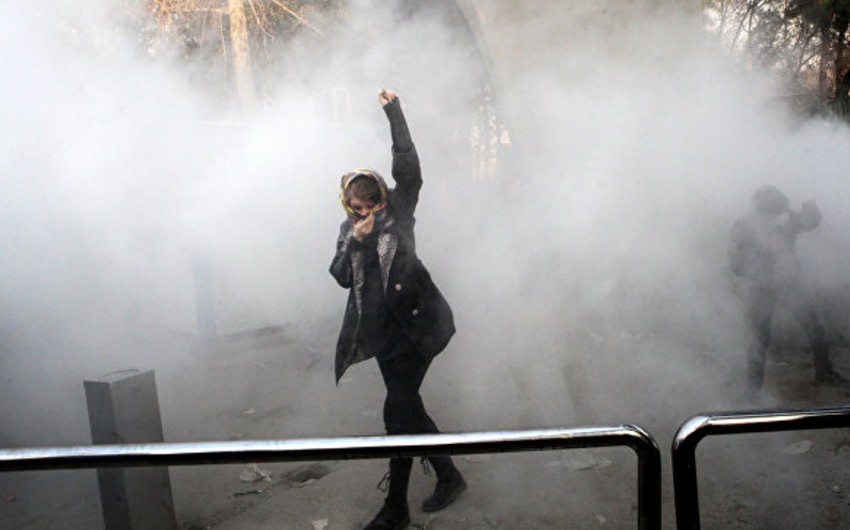 İranda etiraz aksiyaları ilə əlaqədar bir neçə nəfər saxlanılıb