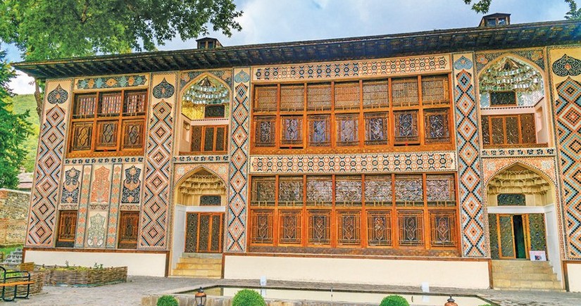 Вопрос реставрации Дворца шекинских ханов обсуждается со специалистами