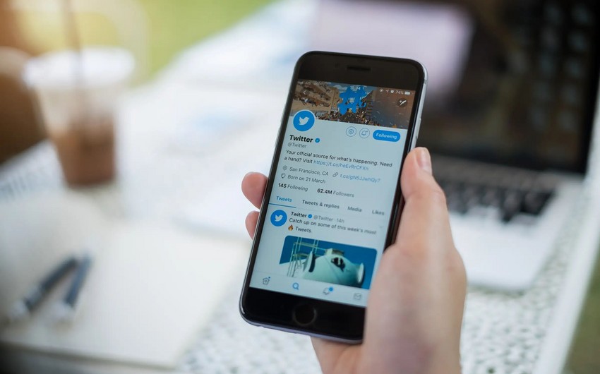 Twitter launches $8 blue tick subscription service