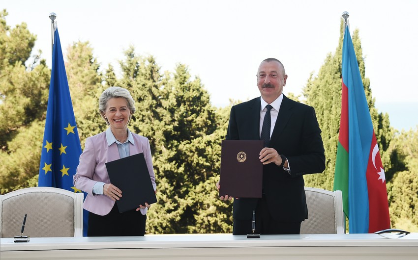 Президент Азербайджана и глава Еврокомиссии выступили с заявлениями для печати