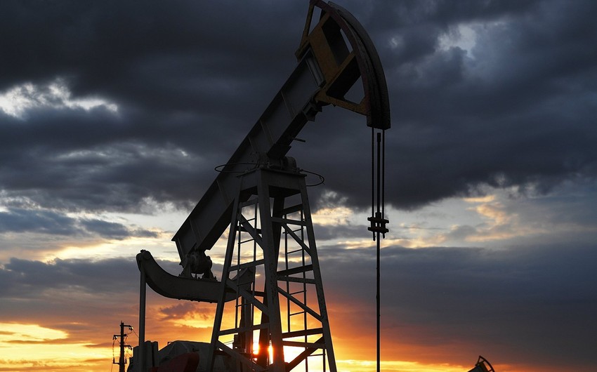 Oil prices edge higher after US crude stockpile draw