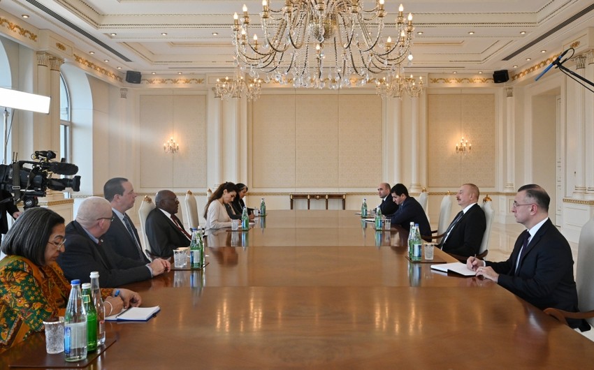 Президент Азербайджана принял делегацию во главе с вице-президентом Кубы